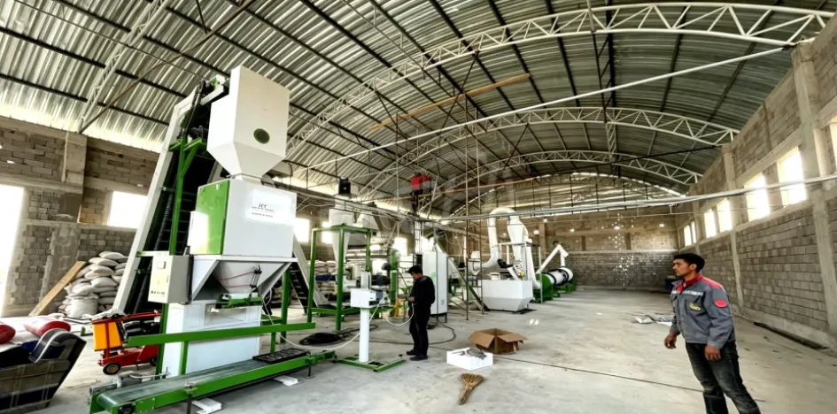 Uzbekistan 1-2T/H livestock animal feed production line, 80% grass content feed pellet plant workshop